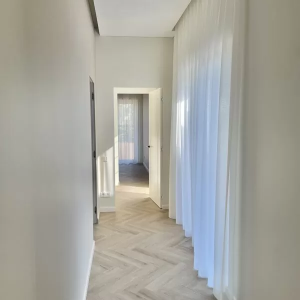 Dieninės su palenkta apačia
